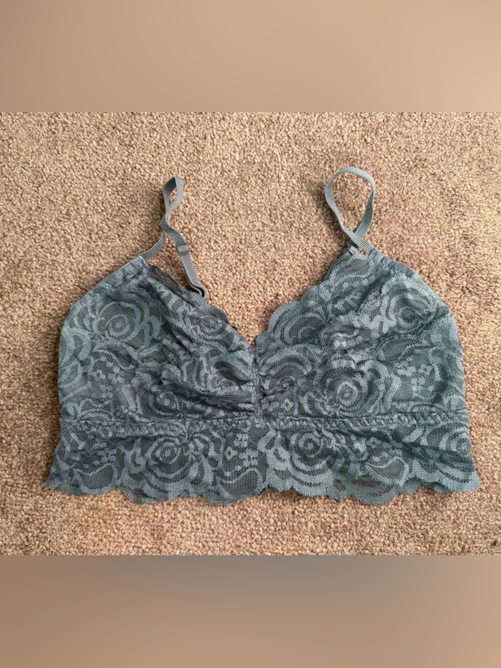 PINK Victoria’s Secret Charcoal Gray Lace Bralette, Size Small